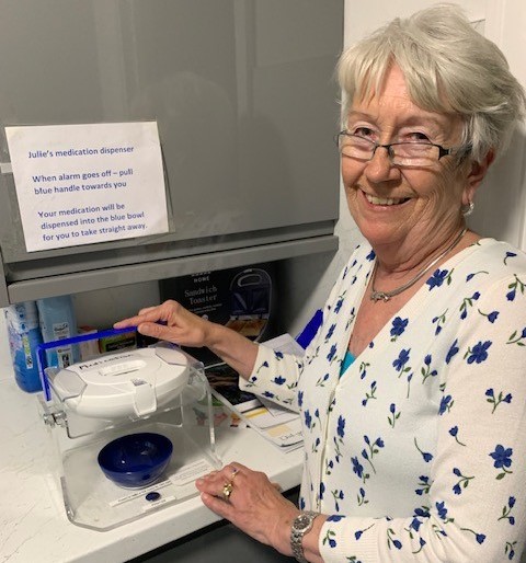 Julie by the Pivotell device 