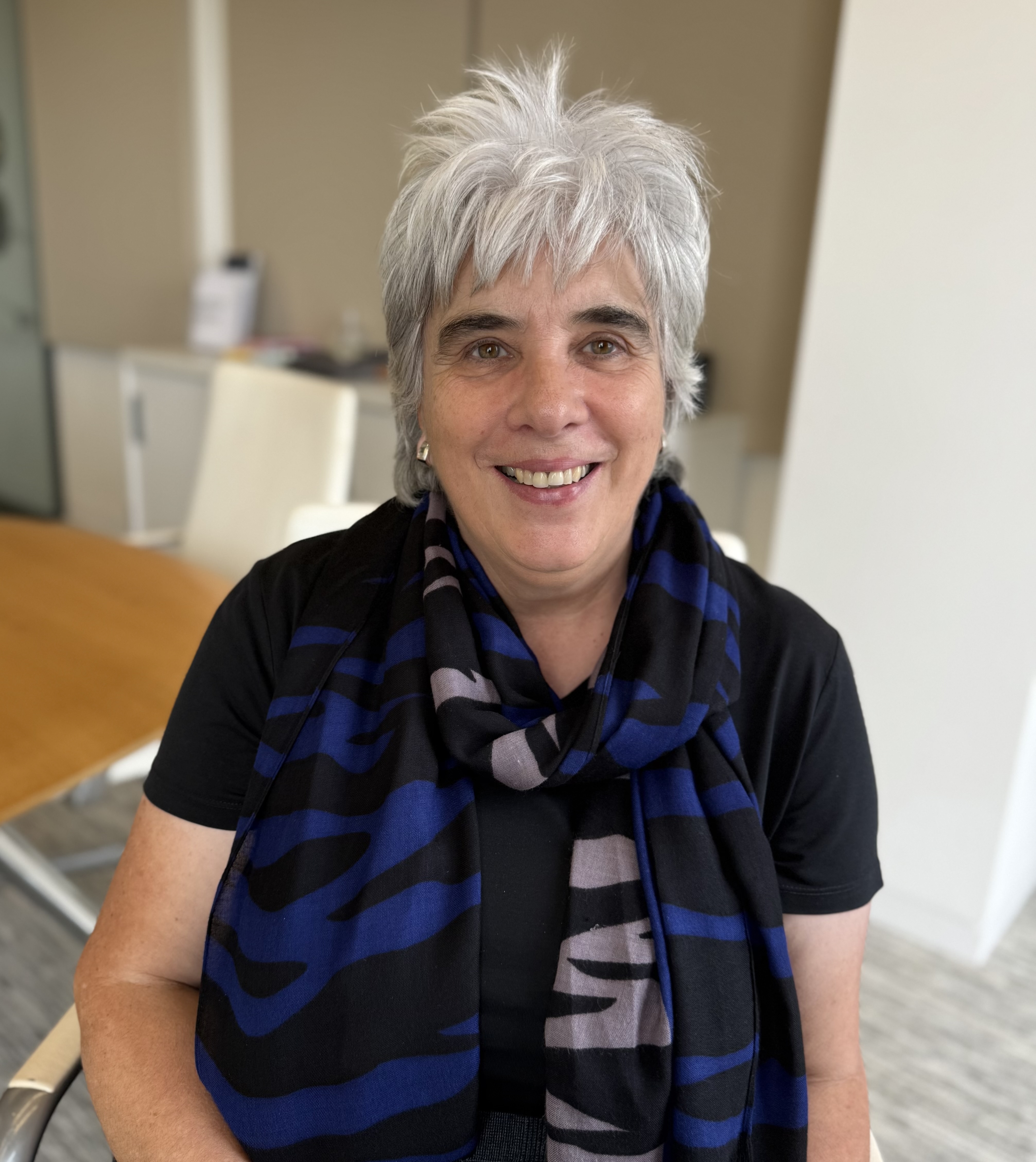 julie traynor headshot