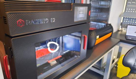 3D Printer on desk
